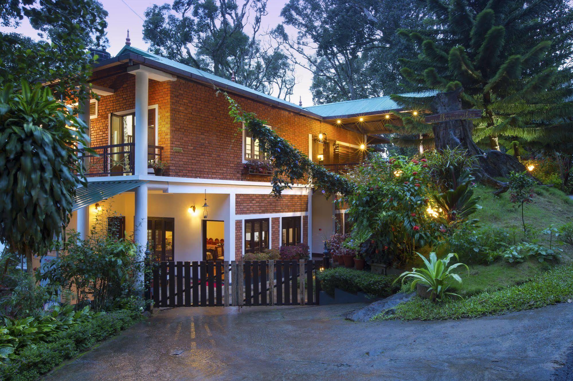 Madhumanthra Resort - Homestay Мунар Екстериор снимка
