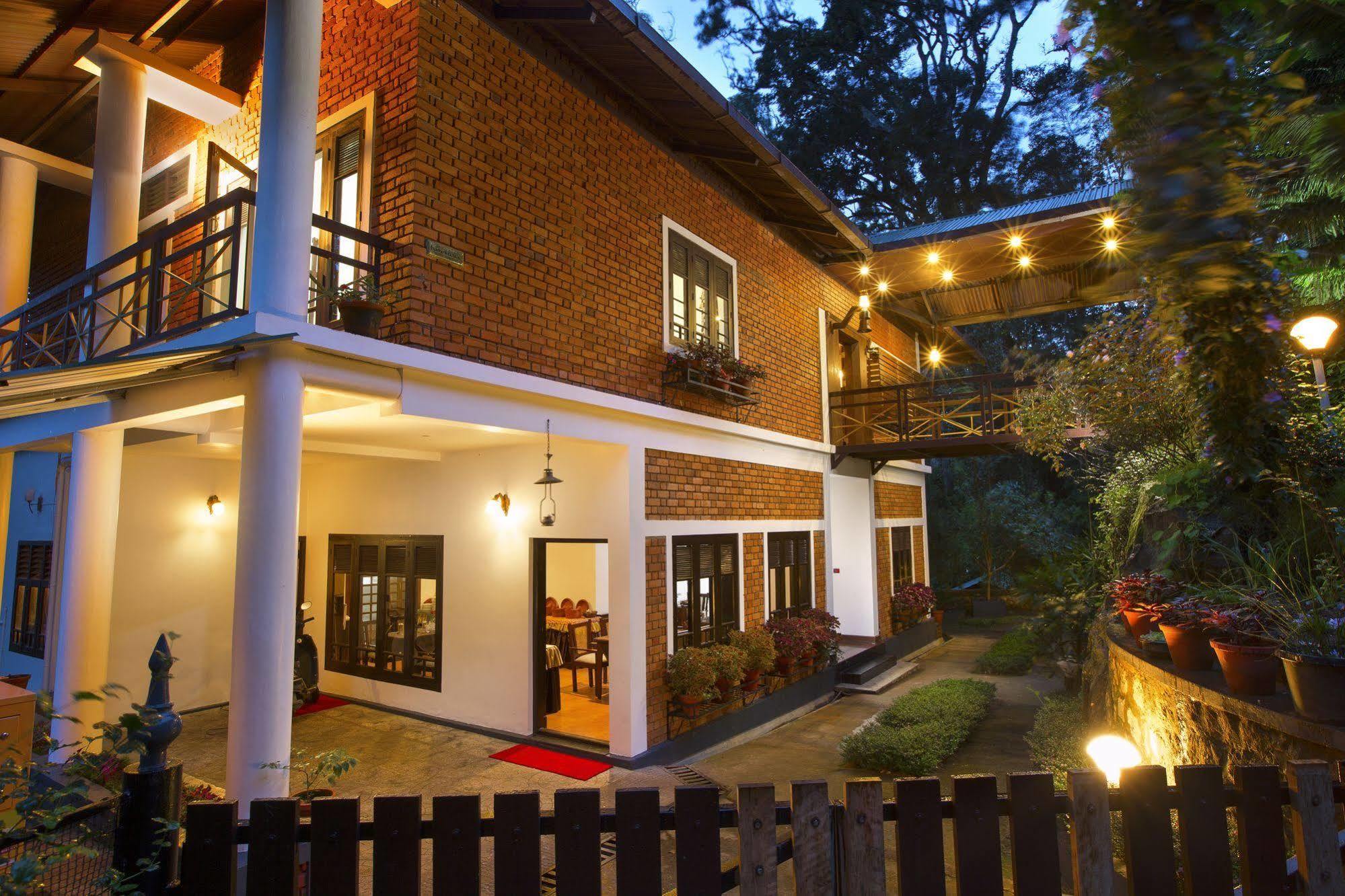 Madhumanthra Resort - Homestay Мунар Екстериор снимка